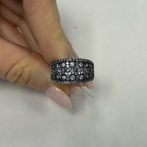 Elegant Silver Crystal Ring